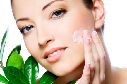 Съвети за грижи за лицето козметиците, маски домашни рецепти