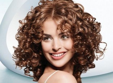 Химическа коса за жени, видове мокри химия, големи или лесно да се средна коса