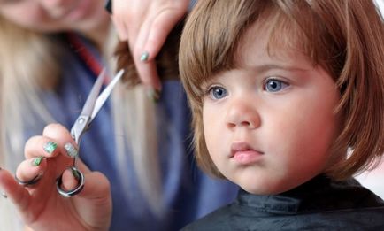 Защо детето изрежете една година първо подстригване новородено, че ако той се страхува