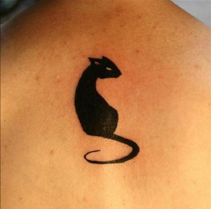 Тайнственият стойност котка татуировка