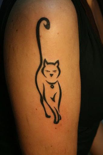 Тайнственият стойност котка татуировка