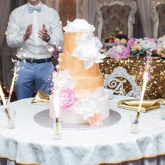 Поръчка едностепенна сватбени торти доставка Москва