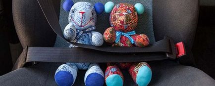 Как да се съберат на детската седалка Как да се съберат на детската седалка
