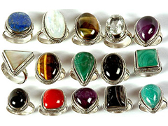 Stones като талисман Stones като талисман