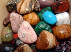 Stones като талисман Stones като талисман