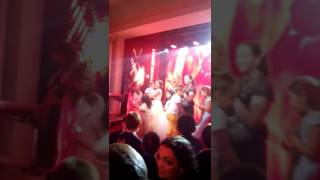 Танцуващата на сватбата на ромите Танцуващата на сватбата на ромите