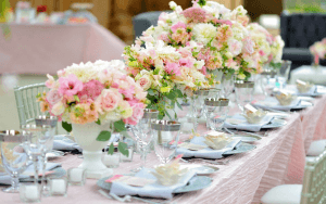 Как да украсят една маса сватба