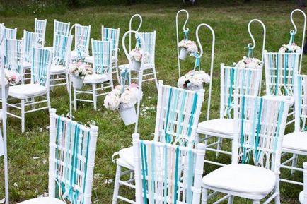 Осъществяване столове за сватбата