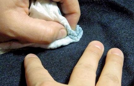 Как да се чисти боята от дрехи десен