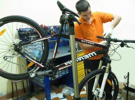 Как да поправите велосипед научат да поправите собствените си ръце