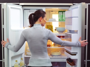 Как да се почисти хладилника