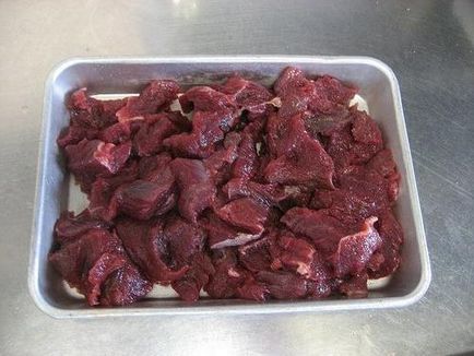 Как да се готви с месо от дива свиня са две рецепти за празничната трапеза и дневния хранителен режим