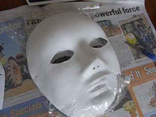 Как да си направите маска от папиемаше (снимка)