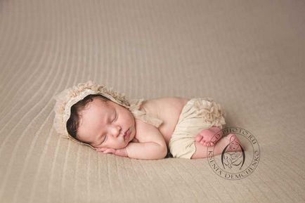 Как да се вземе едно новородено бебе у дома сам, асоциацията на новородени фотографи