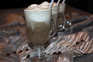 Iced кафе рецепти у дома, калории, композиция, как правилно да се пие