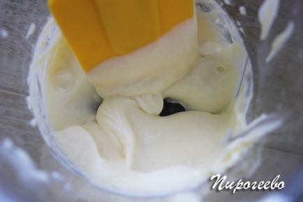 Крем масло и кондензирано мляко рецепта със снимка