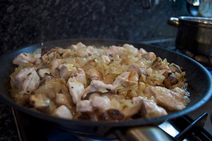 Пиле с гъби в тиган - проста стъпка по стъпка рецепти със снимки, гъби сайт