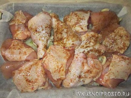 Пиле на фурна със сирене - стъпка по стъпка рецепта със снимки, и вкусни и лесни