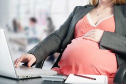 Изчисляване на отпуск по майчинство и отпуск по майчинство през 2017 г. - условия в постановлението в