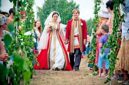 Руски традиции и обичаи сватбени
