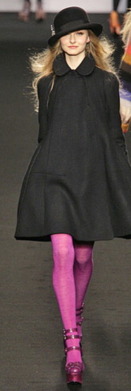 От какво да се носят розови обувки - Снимка от подиума - 80 снимки