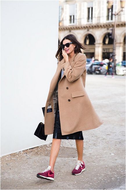От какво да облека бежово палто на жените и стилни съвети снимка