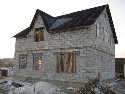Изграждане на къща от пяна блокове