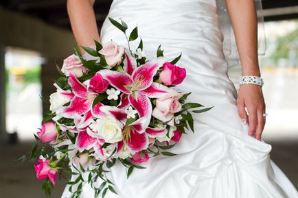Сватбени букети от лилии снимки на букети за булката от лилии, ❤️❥ всичко за сватби
