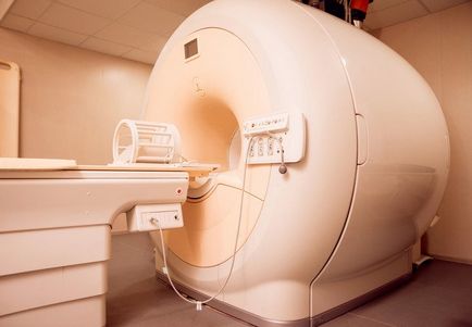 Какво е MRI на отворен и затворен техника, индикации (затворен) Какво е MRI на отворен и затворен техника, индикации