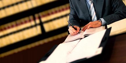 Какво е заповед за адвокат и за какво се използва