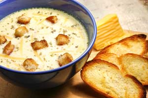 СИРЕНЕ супа с пиле и топено сирене - рецепта със снимка - със собствените си ръце