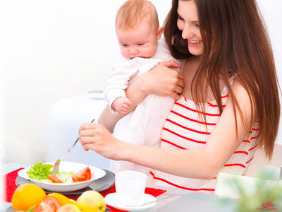 Диетични кърмещи майки с алергии при бебетата