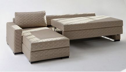 Разтегателен диван за ежедневна употреба с ортопедичен матрак и обичайните