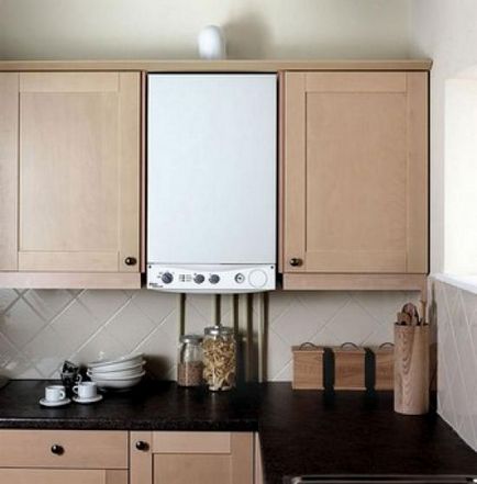 дизайн кухня с газов котел върху изображението на стена