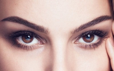 Физически и ежедневния грим за кафяви очи всеки ден