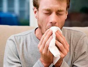 Как за лечение на гърлото кашлица у дома си, как да се отнасяме гърлото у дома