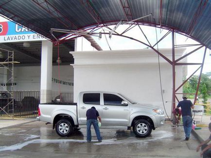 Как да се измие колата си в етапа на самообслужване измиване по стъпка