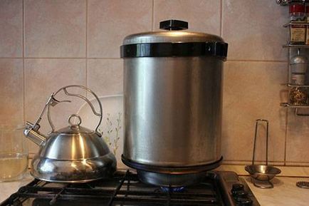 Как да използвате Smokehouse неръждаема стомана с вода печат