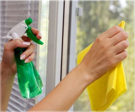 Как да се измие прозорец бързо и без петна на използваните средства, толкова по-чисти, видео и снимки