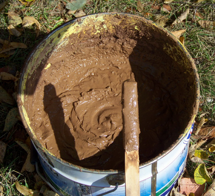 Как да се подготвите глина решение на пещта