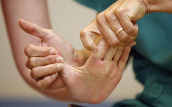 Как да се разработи ръка след премахване на мазилката - общи препоръки и описания на специфични упражнения