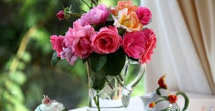 Как да се съживи розите във ваза