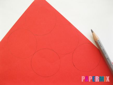 Как да си направим една скилидка за цветна хартия на етапи