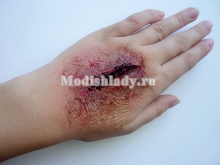 Как да си направим раната (грим) на ръка, като у дома си (за Хелоуин или Carnival)