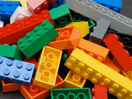 Как да се съберат Lego се опитаме да разберем