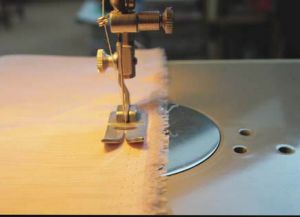 Как да шият един прост натруфен или фусти модел на тюл с ръцете си (снимка)