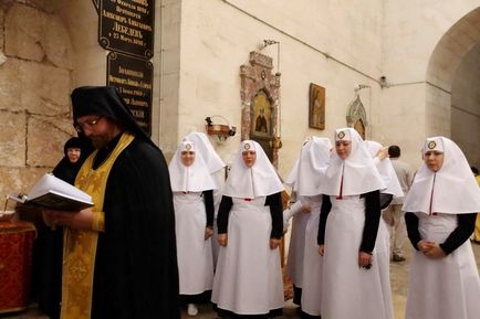 Как се поръчва непрекъснато Псалми в православните християни в Светите земи, калайдисване