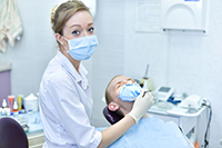 Млечен зъб кариес - първите признаци и методи на лечение