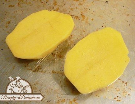 Картофи запечени с кашкавал рецепта с една проста стъпка по стъпка посоки