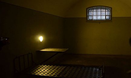 Защо мечтата на един затвор, затвора мечта тълкуване на сън значение